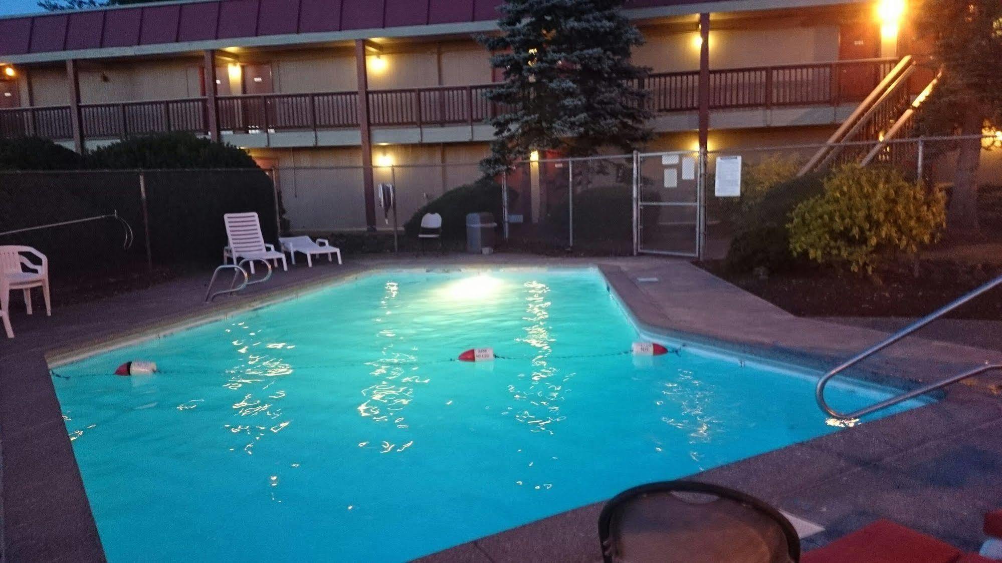 Rodeway Inn Enumclaw Mount Rainier-Crystal Mountain Area Eksteriør billede